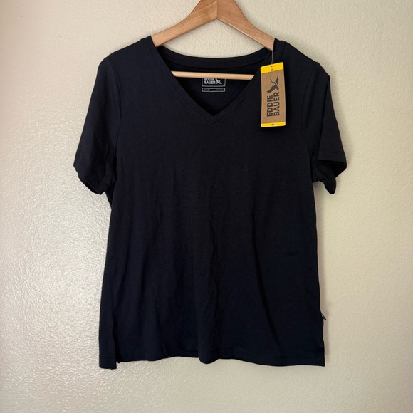❇️Eddie Bauer Ladies Black V-Neck Tee 2 for $22❇️ - Picture 1 of 4